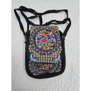 Crossbody Bag Women's Floral Embroidered Magnetic Closure Zipper